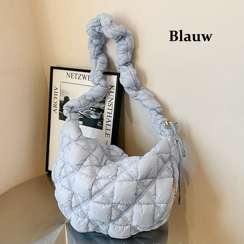 Damen gewatteerde geschwollene Hände