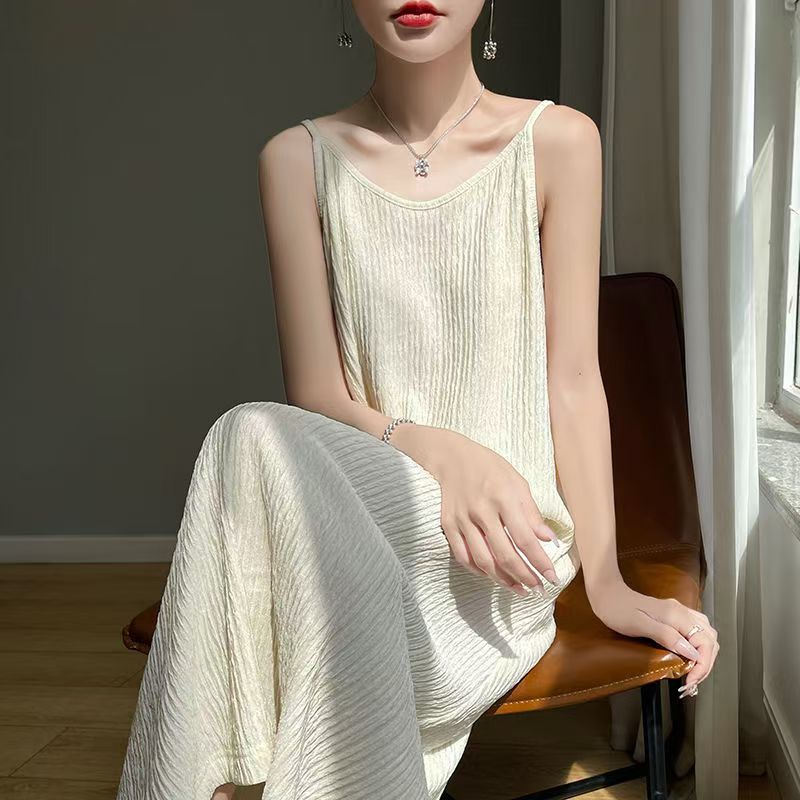 Stilvolles Chiba Plissee Neckholderkleid für Damen