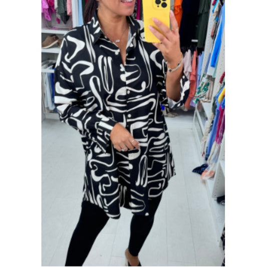 Lässiges, trendiges Langarmhemd mit Revers und Aufdruck für Damen