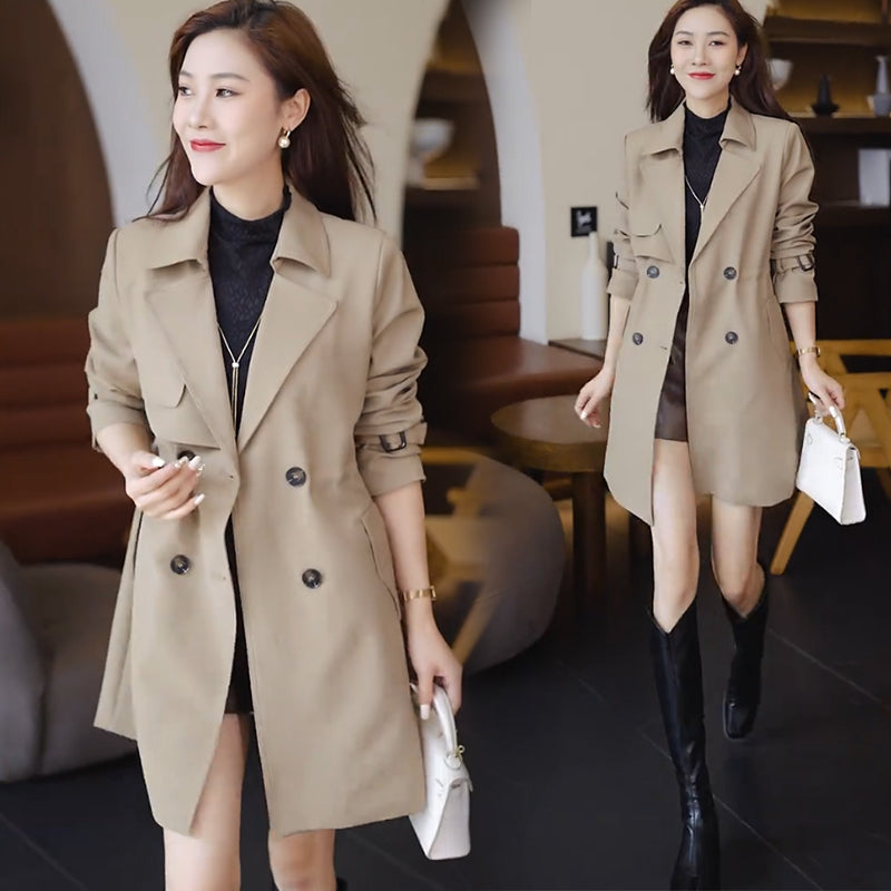 Bequemer Trenchcoat mit tailliertem Revers