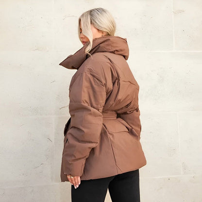 Stylische einfarbige Pufferjacke mit Gürtel für Damen