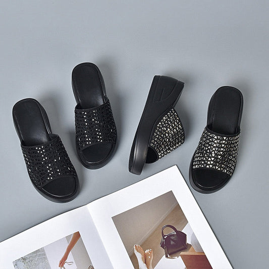 2025 Neues Design🌸👠Glänzende Sandalen mit Keilabsatz für Damen