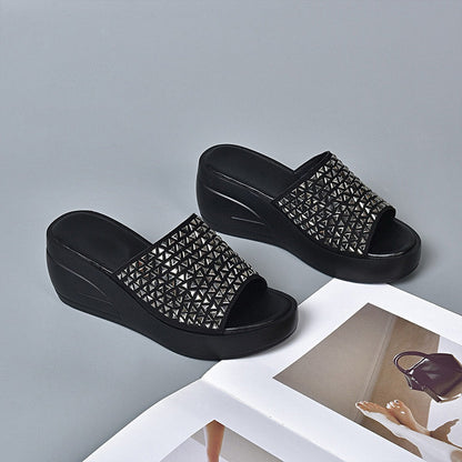 2025 Neues Design🌸👠Glänzende Sandalen mit Keilabsatz für Damen