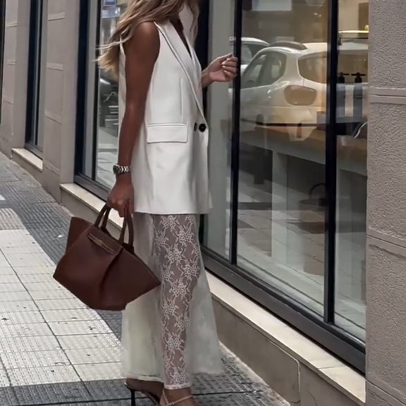 2-teiliges Set aus ärmelloser Blazerweste und Spitzenrock