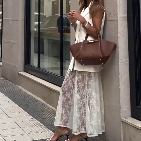 2-teiliges Set aus ärmelloser Blazerweste und Spitzenrock