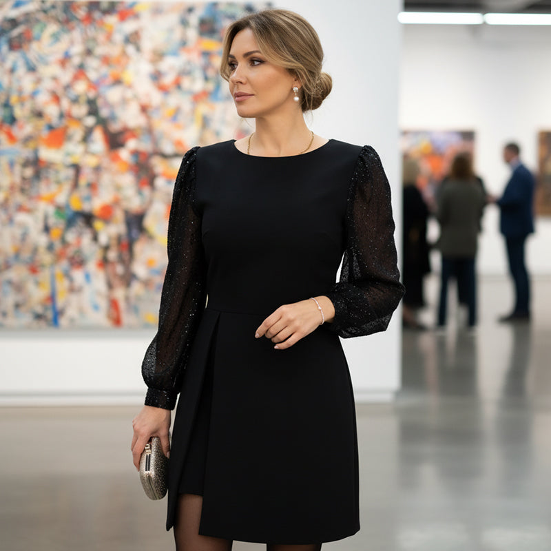 Stilvolles Damenkleid mit Paillettenverzierung