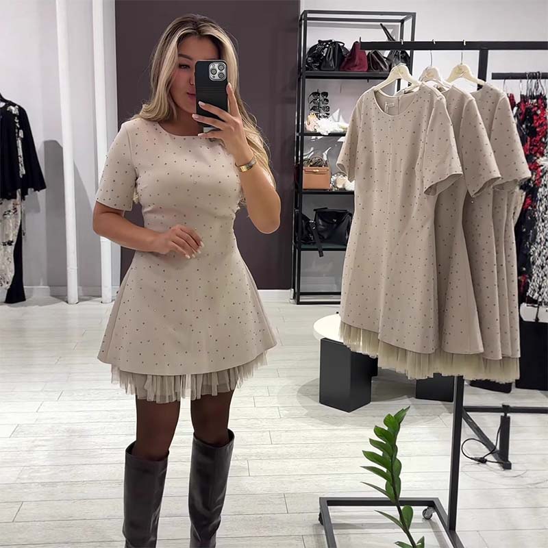 Schwierigkeiten, Ihre Figur zu betonen? Dieses A-Linien-Kleid zaubert sofort eine traumhafte Silhouette!💃✨
