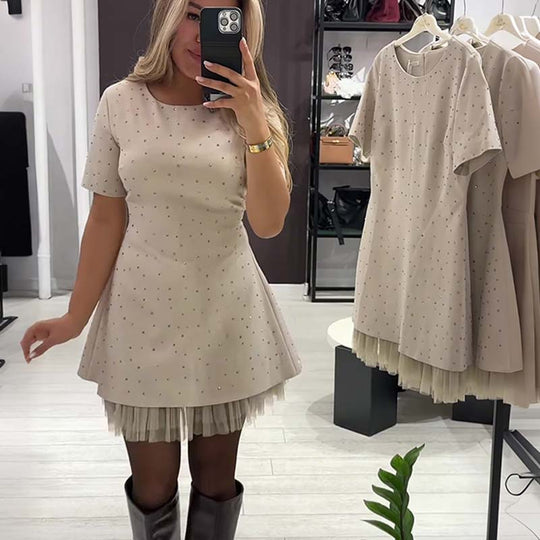 Schwierigkeiten, Ihre Figur zu betonen? Dieses A-Linien-Kleid zaubert sofort eine traumhafte Silhouette!💃✨