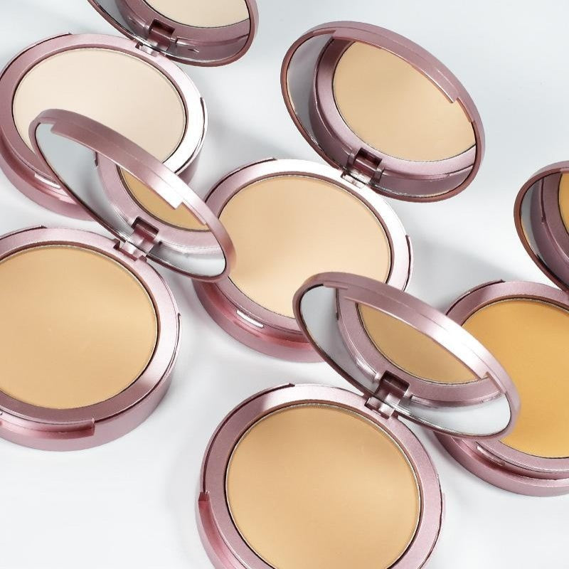📢 50% OFF! ⏰ Travel-Friendly Oil-Control Compact Powder – SPF 50+, Built-in Mirror &amp; 12 Shades for Flawless Matte Finish! ✨🧴