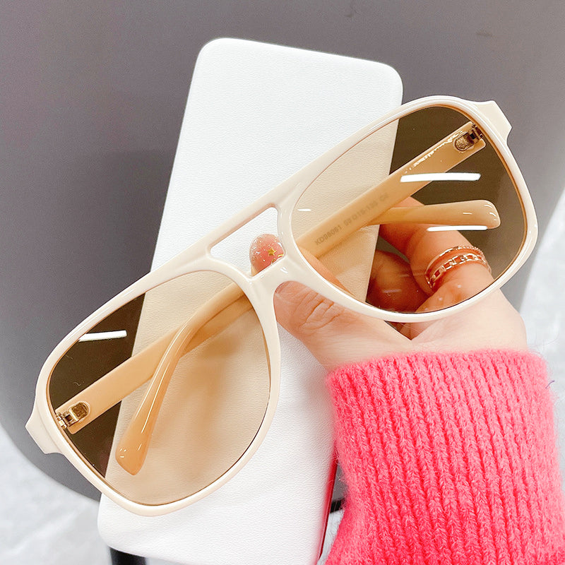 Retro and Lightweight Summer Sunglasses with UV Protection