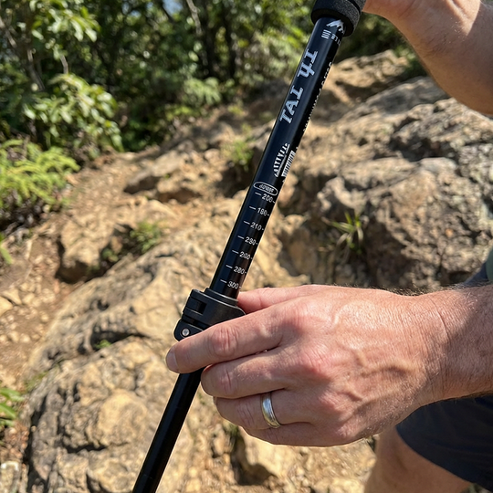 ⛰️ Last Day Special Price £18.99 ! ✨ Adjustable Aluminum Alloy Trekking Pole – Durable, Shock-Absorbing, Lightweight 🌲
